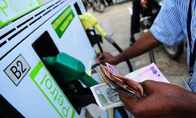 ईंधन के बढ़ते दाम, ऊंची मुद्रास्फीति से दबाव में है बांग्लादेश की अर्थव्यवस्था 2022